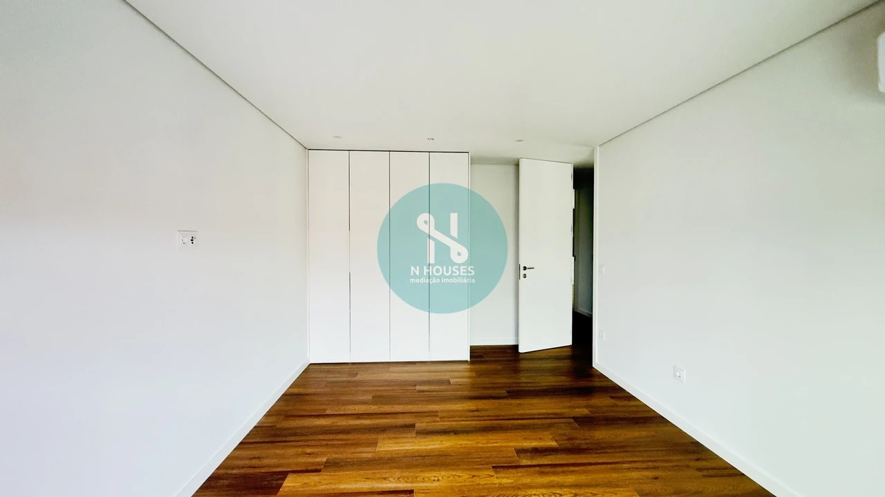 Apartamento T3 para Venda em Ferreiros e Gondizalves Foto 16