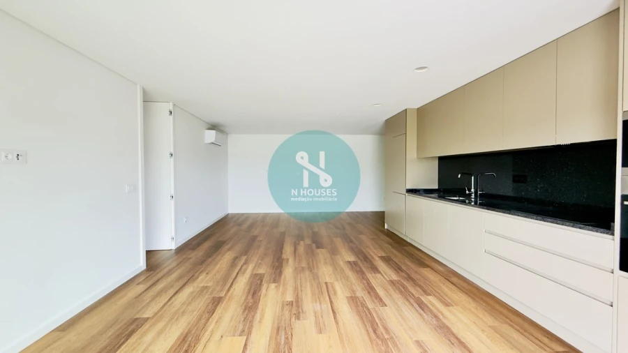 Apartamento T3 para Venda em Ferreiros e Gondizalves Foto 8