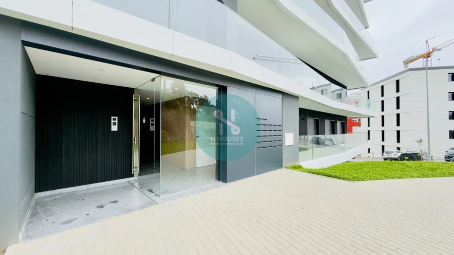 Apartamento T3 para Venda em Ferreiros e Gondizalves Foto 2