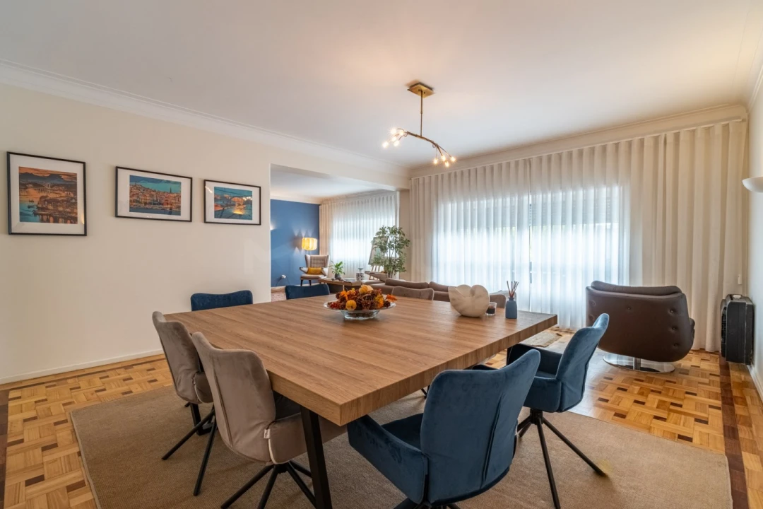 Apartamento T5 para Venda em Lordelo do Ouro e Massarelos Foto 7