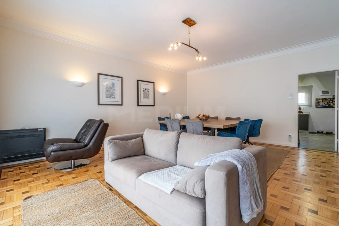 Apartamento T5 para Venda em Lordelo do Ouro e Massarelos Foto 8