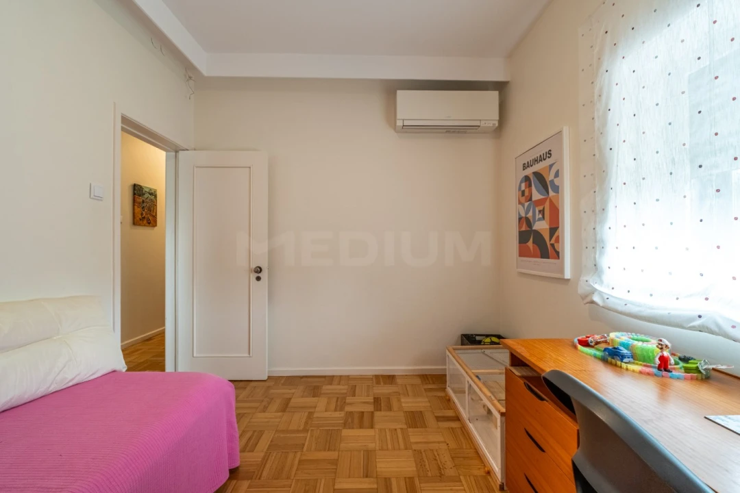 Apartamento T5 para Venda em Lordelo do Ouro e Massarelos Foto 21