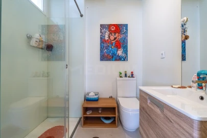 Apartamento T5 para Venda em Lordelo do Ouro e Massarelos