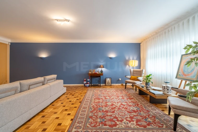 Apartamento T5 para Venda em Lordelo do Ouro e Massarelos Foto 5