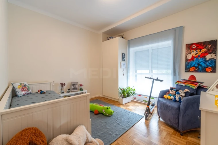 Apartamento T5 para Venda em Lordelo do Ouro e Massarelos Foto 17