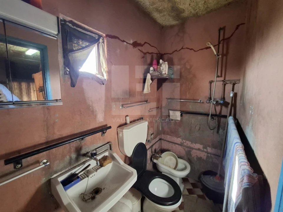 Moradia T2 para Venda em São Joaninho Foto 7