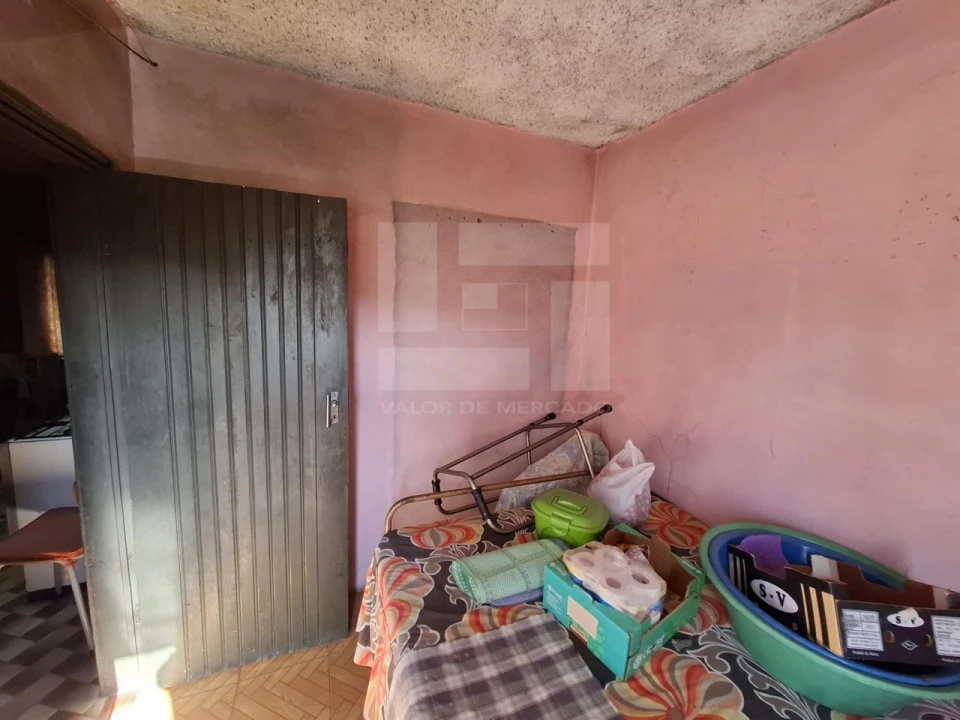 Moradia T2 para Venda em São Joaninho Foto 9