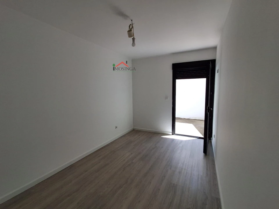 Apartamento T2 para Venda em Ferreira do Alentejo e Canhestros Foto 14