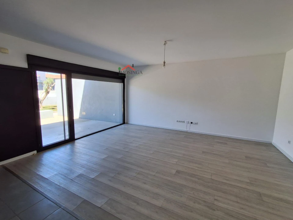 Apartamento T2 para Venda em Ferreira do Alentejo e Canhestros Foto 22