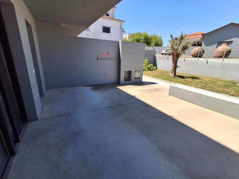 Apartamento T2 para Venda em Ferreira do Alentejo e Canhestros Foto 25