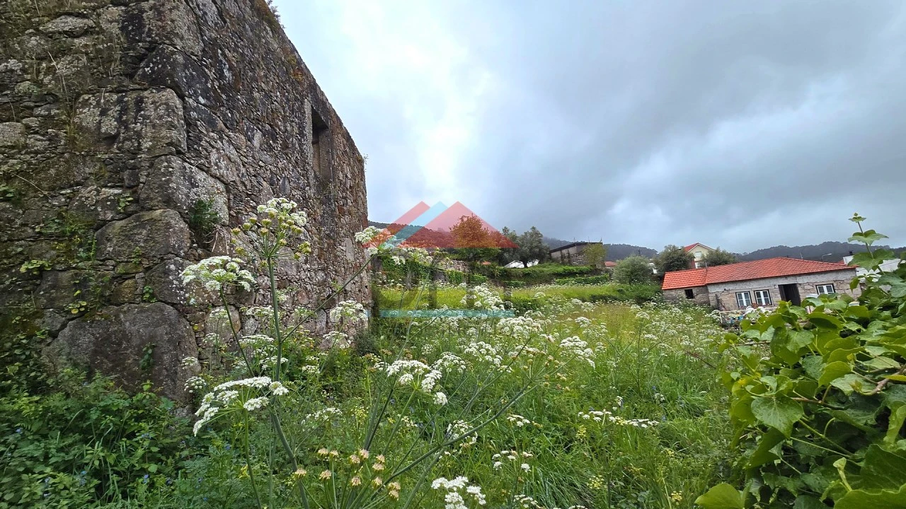Terreno para Venda em Freixieiro de Soutelo Foto 9