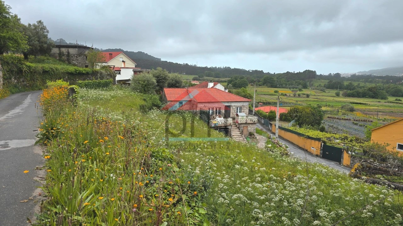 Terreno para Venda em Freixieiro de Soutelo Foto 11