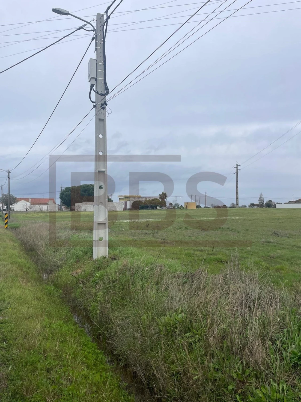 Terreno para Venda em Salvaterra de Magos e Foros de Salvaterra Foto 2