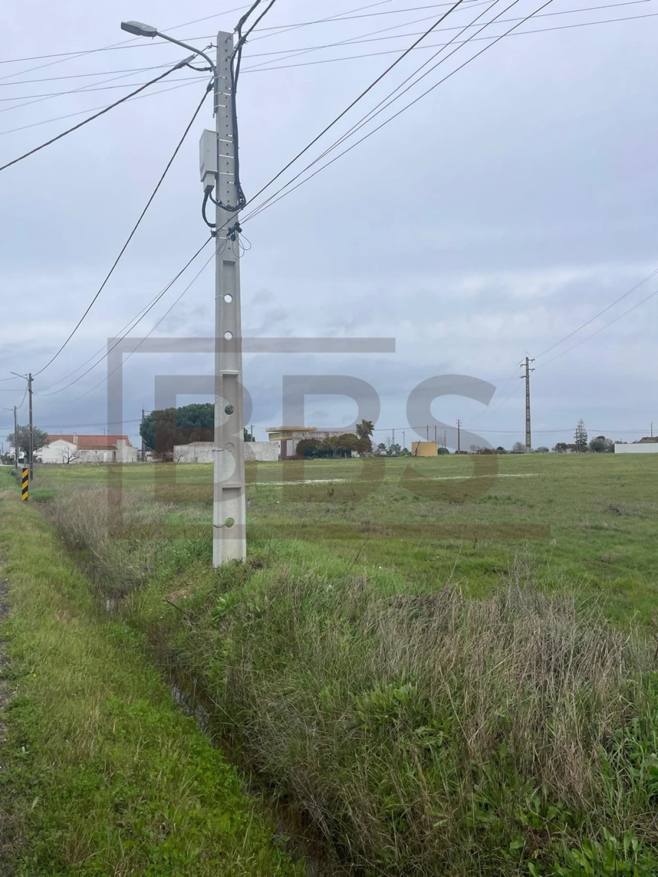 Terreno para Venda em Salvaterra de Magos e Foros de Salvaterra Foto 1