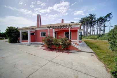 Quinta T4 para Venda em Agualva e Mira-Sintra
