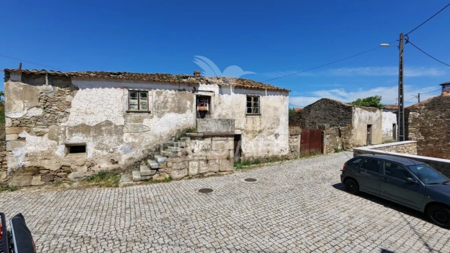 Moradia T9 para Venda em Almeida Foto 3