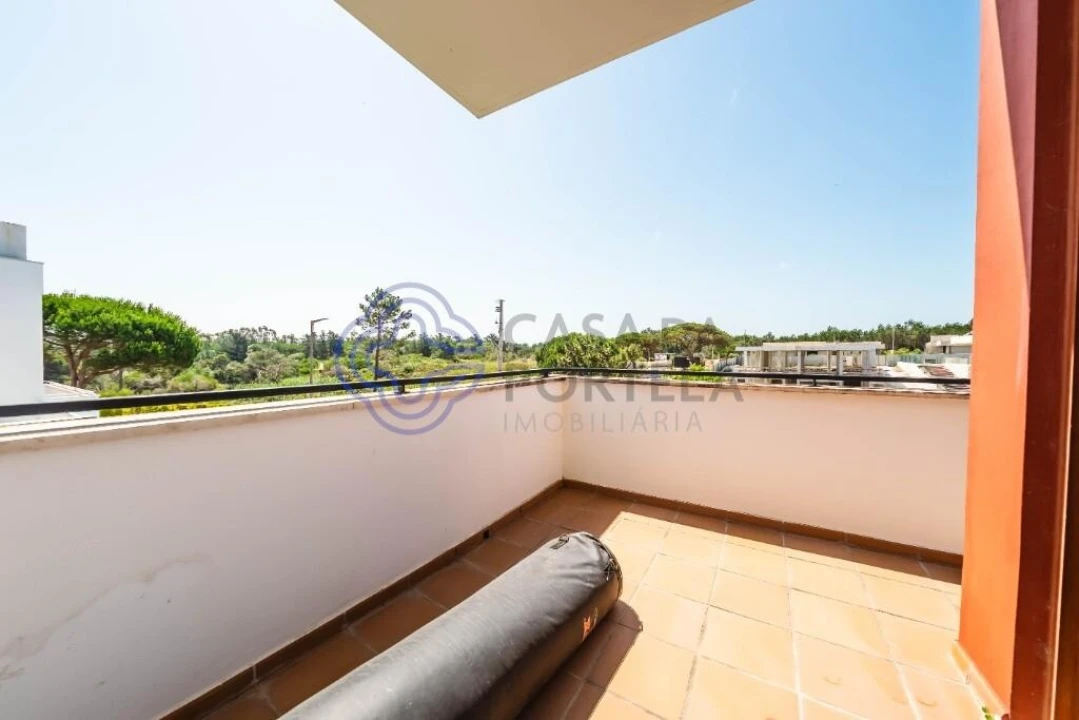 Moradia T3 para Venda em Vau Foto 49