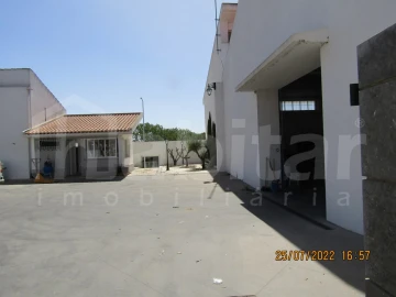 Armazém para Venda em Benavente