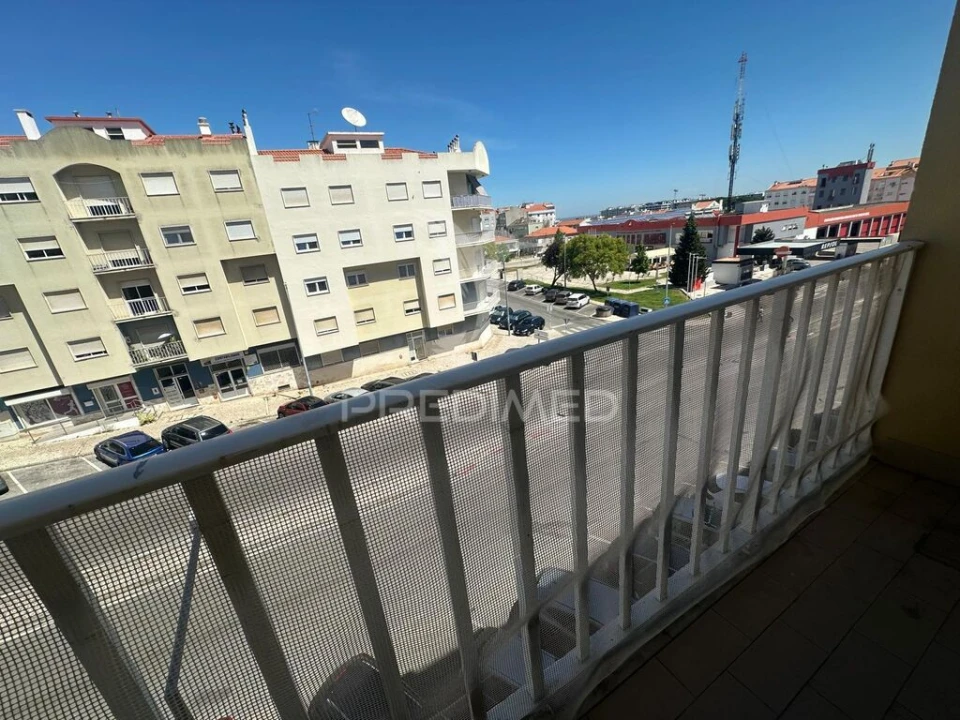 Apartamento T3 para Venda em Seixal, Arrentela e Aldeia de Paio Pires Foto 18