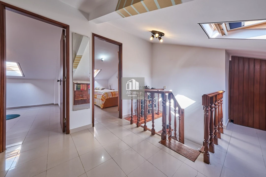Apartamento T4 para Venda em Costa da Caparica Foto 12