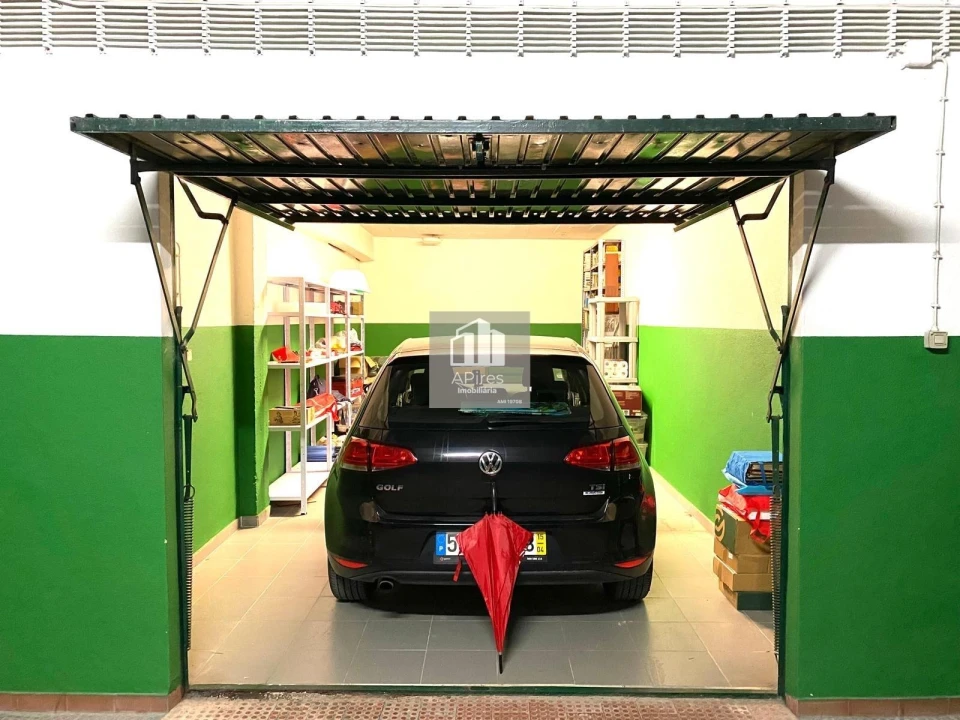 Apartamento T4 para Venda em Costa da Caparica Foto 42