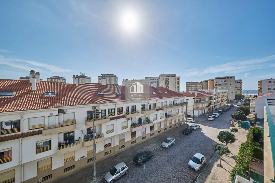 Apartamento T4 para Venda em Costa da Caparica Foto 34