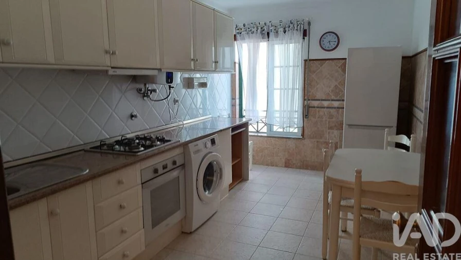 Apartamento T2 para Venda em Vila Real de Santo Antonio Foto 3