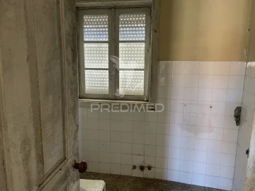 Moradia T3 para Venda em Retorta e Tougues