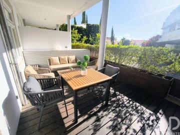Apartamento T1 para Arrendamento em Santa Maria Maior