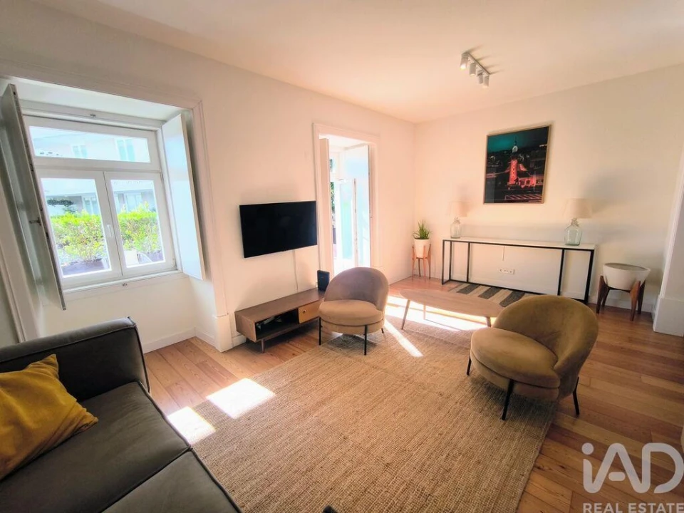 Apartamento T1 para Arrendamento em Santa Maria Maior Foto 5