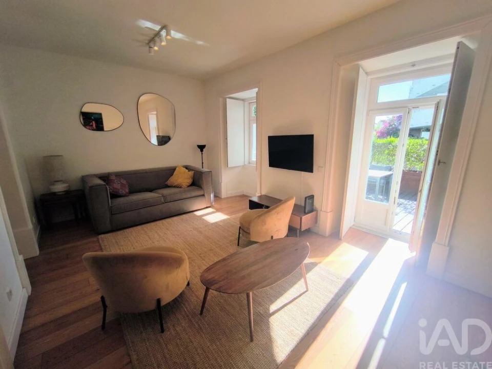 Apartamento T1 para Arrendamento em Santa Maria Maior Foto 6