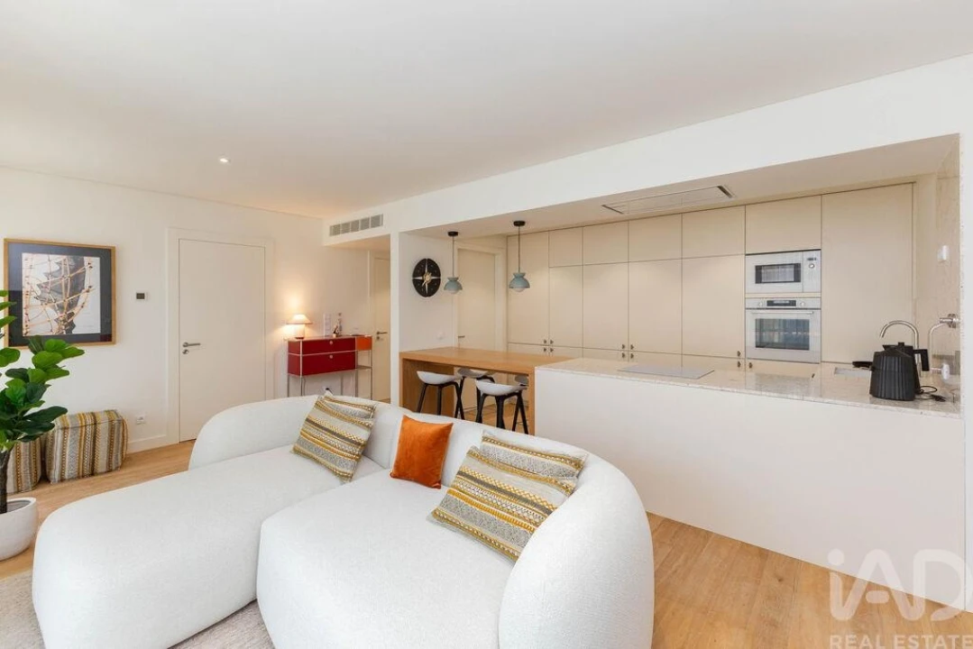 Apartamento T2 para Venda em Santa Marinha e São Pedro da Afurada Foto 1