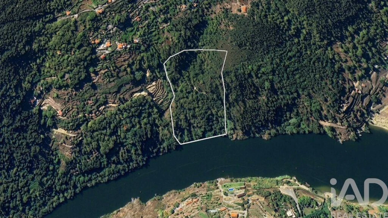 Terreno para Venda em Tarouquela Foto 1