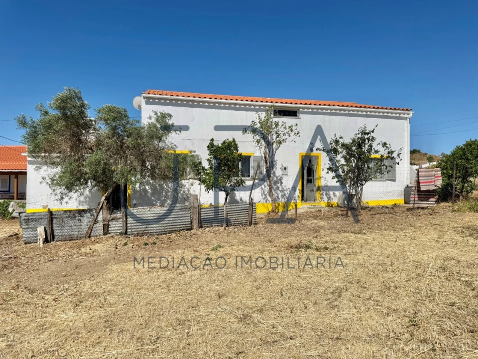 Quinta T2 para Venda em Odeleite Foto 1