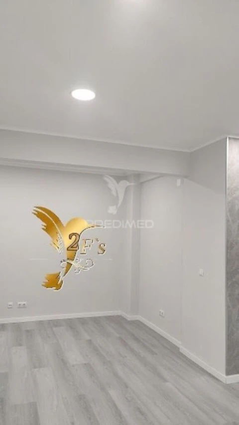 Apartamento T1 para Venda em Venteira