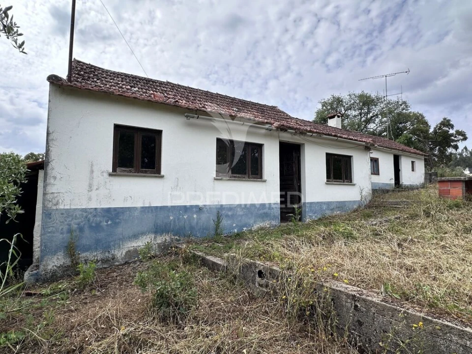 Moradia T3 para Venda em Atouguia Foto 4
