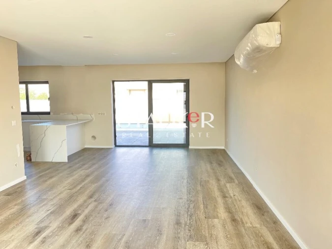 Moradia T3 para Venda em São Felix da Marinha Foto 6
