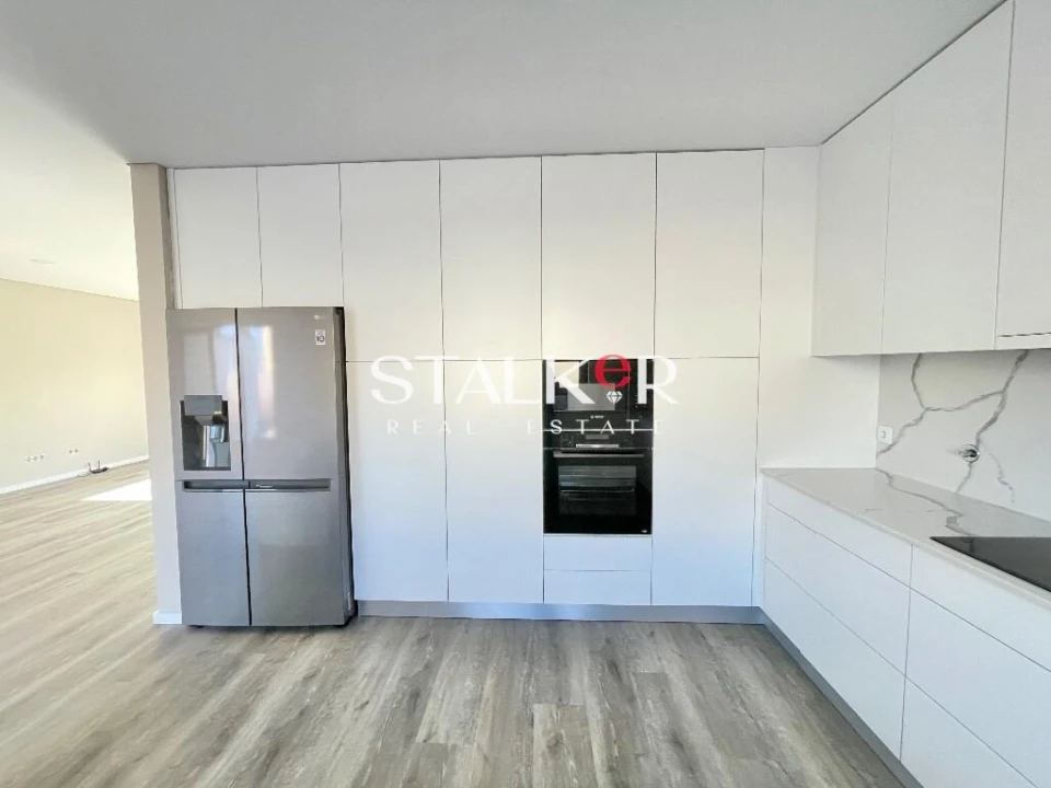 Moradia T3 para Venda em São Felix da Marinha Foto 14