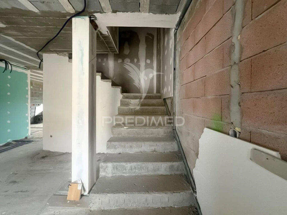 Moradia T4 para Venda em Santa Maria Maior Foto 14
