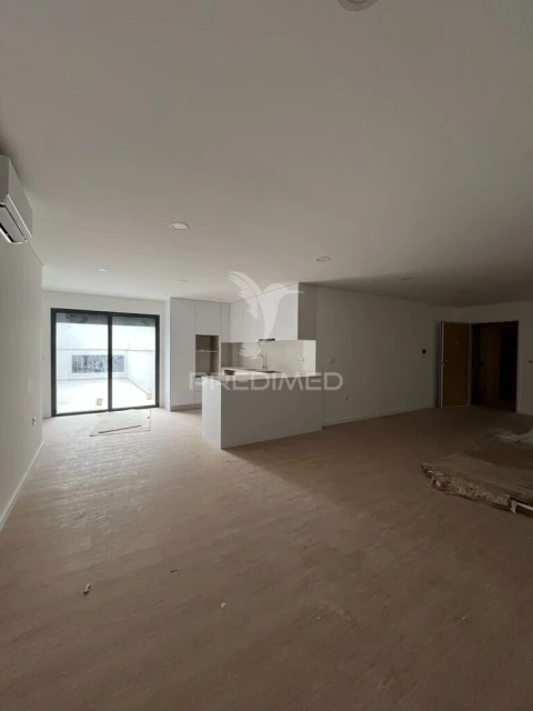 Apartamento T2 para Venda em Esgueira