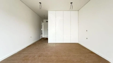 Apartamento T2 para Venda em Esgueira