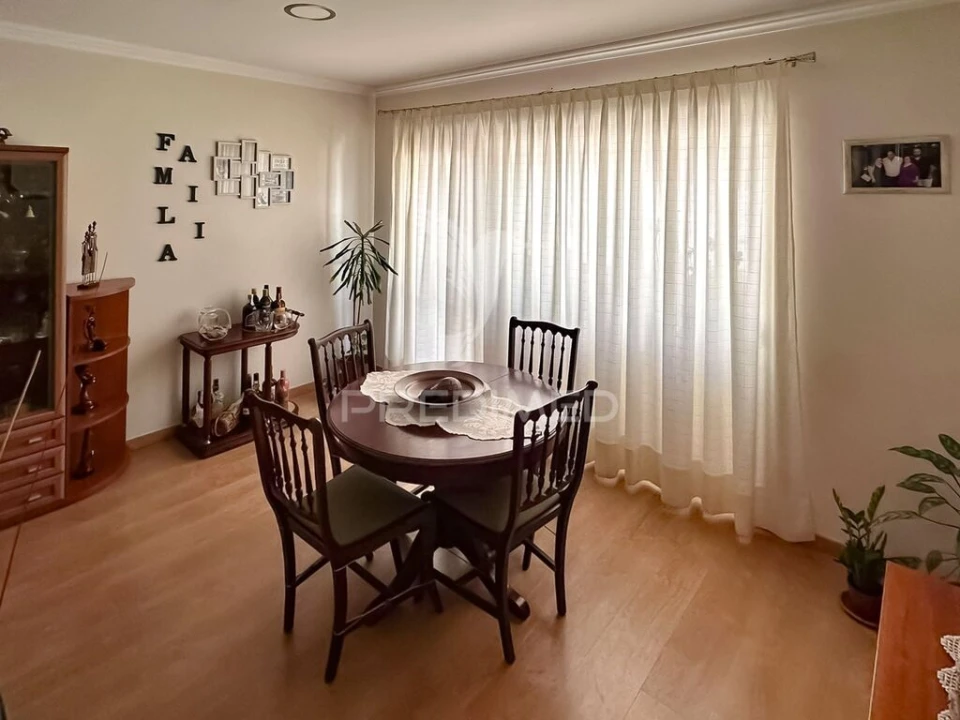 Apartamento T2 para Venda em Queluz e Belas Foto 10