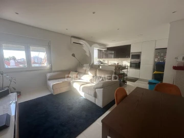 Apartamento T2 para Venda em Seixal, Arrentela e Aldeia de Paio Pires