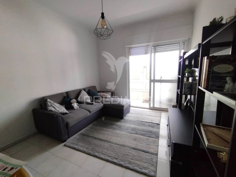 Apartamento T2 para Venda em Agualva e Mira-Sintra Foto 4