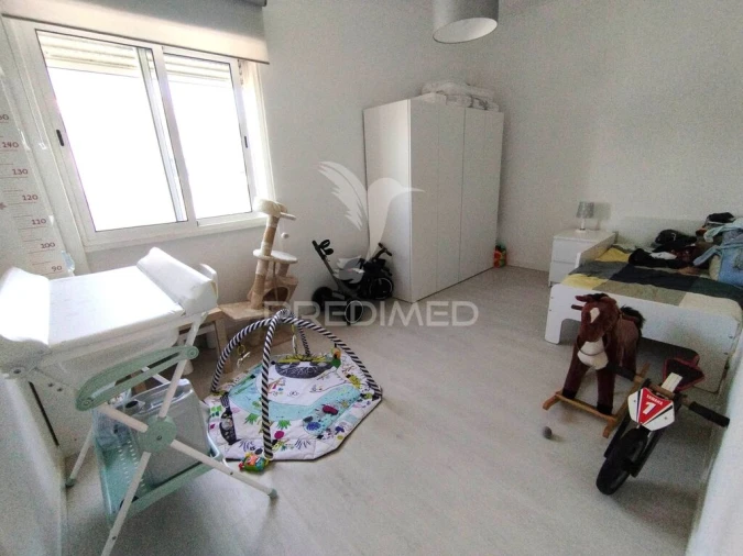 Apartamento T2 para Venda em Agualva e Mira-Sintra Foto 6