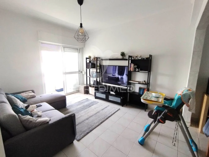 Apartamento T2 para Venda em Agualva e Mira-Sintra Foto 3