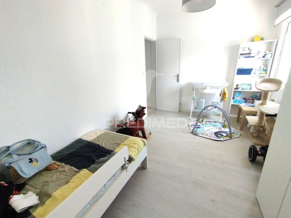 Apartamento T2 para Venda em Agualva e Mira-Sintra Foto 7