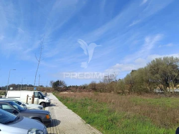 Terreno para Venda em Alvarelhos e Guidões