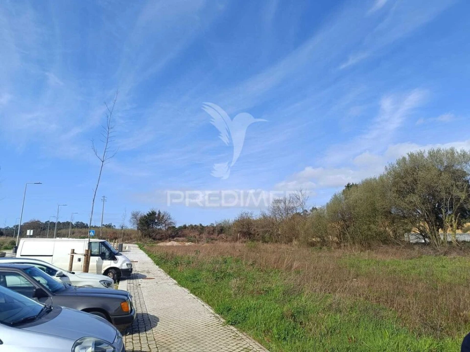 Terreno para Venda em Alvarelhos e Guidões Foto 1