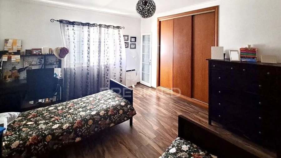Moradia T3 para Venda em Gaio-Rosário e Sarilhos Pequenos Foto 10